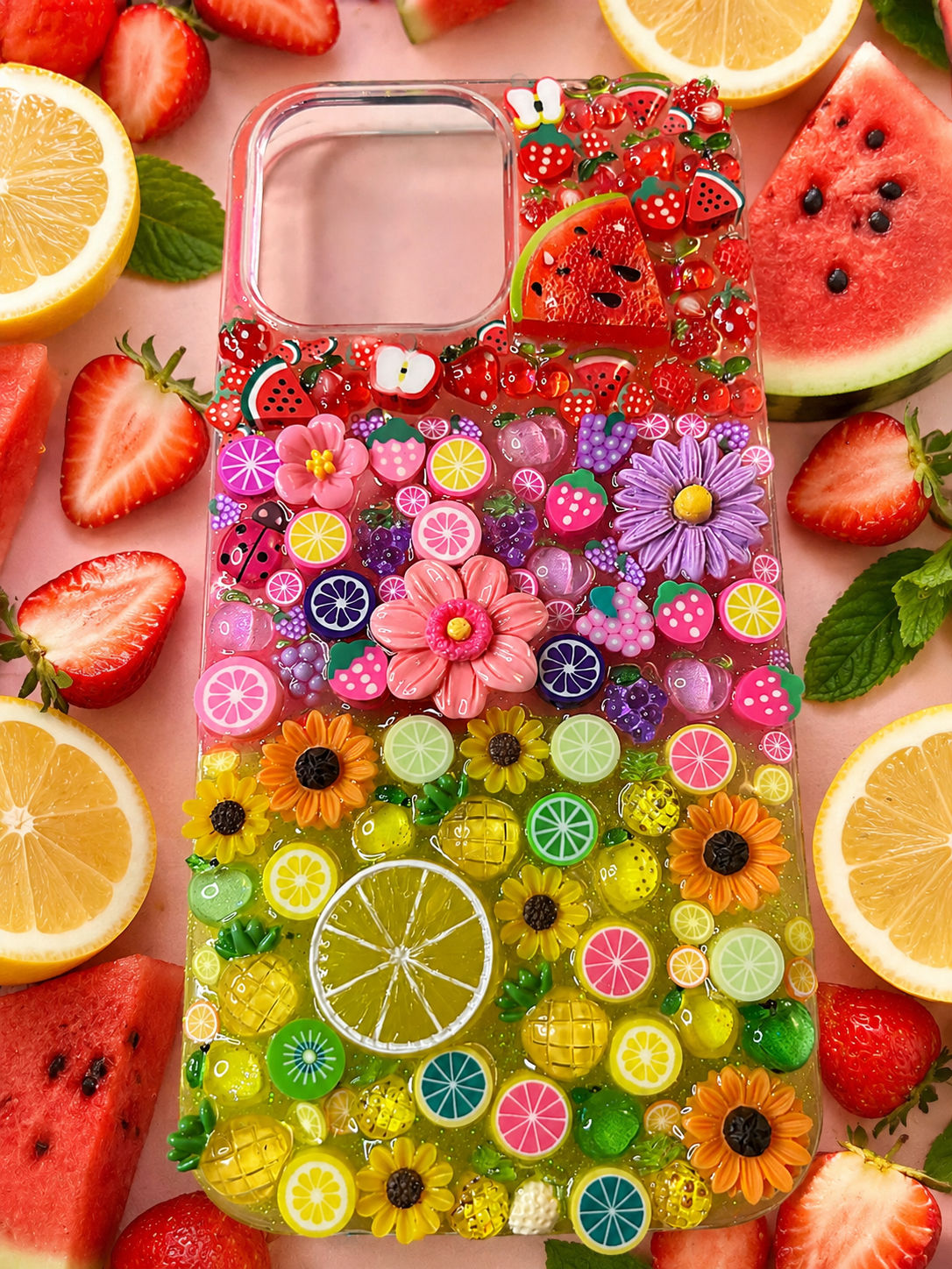 Coque fruitée et colorée