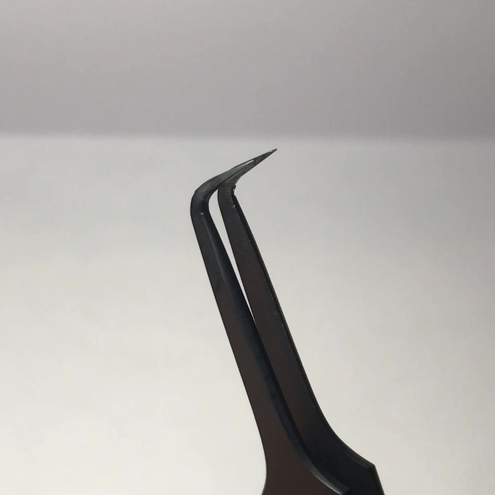 Thumbnail: Little Slim Volume Tweezer