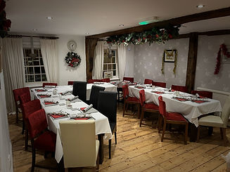 Christmas Dining Room_1a.jpg