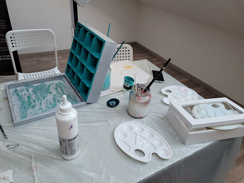 Miniatura: ARETETERAPIE  S KREATIVNÍM WORKSHOP - VYTVOŘTE SI OBRAZ A SYTLOVOU DEKORACI