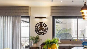 וילון עם כיסוי תריס