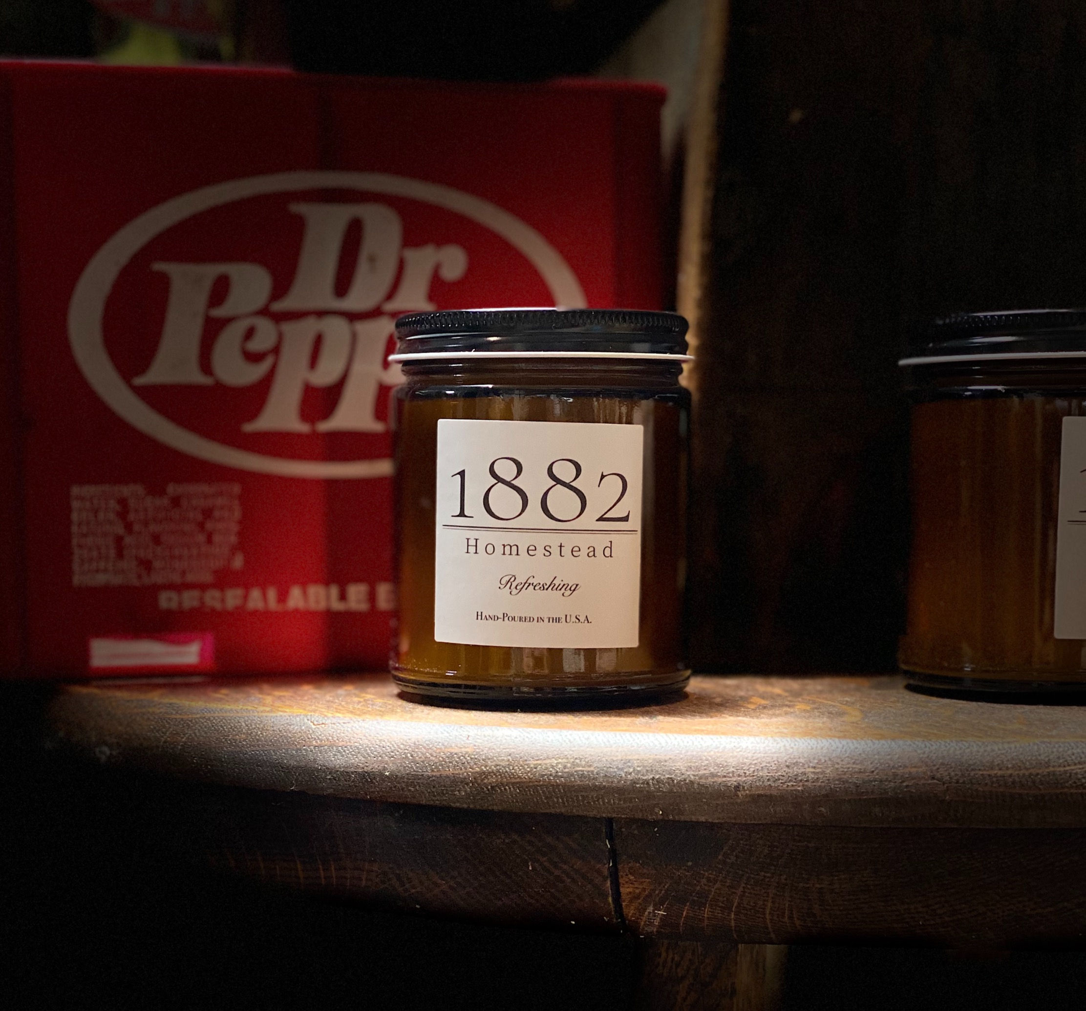 1882 Homestead Hand Poured Soy Candle - Refreshing
