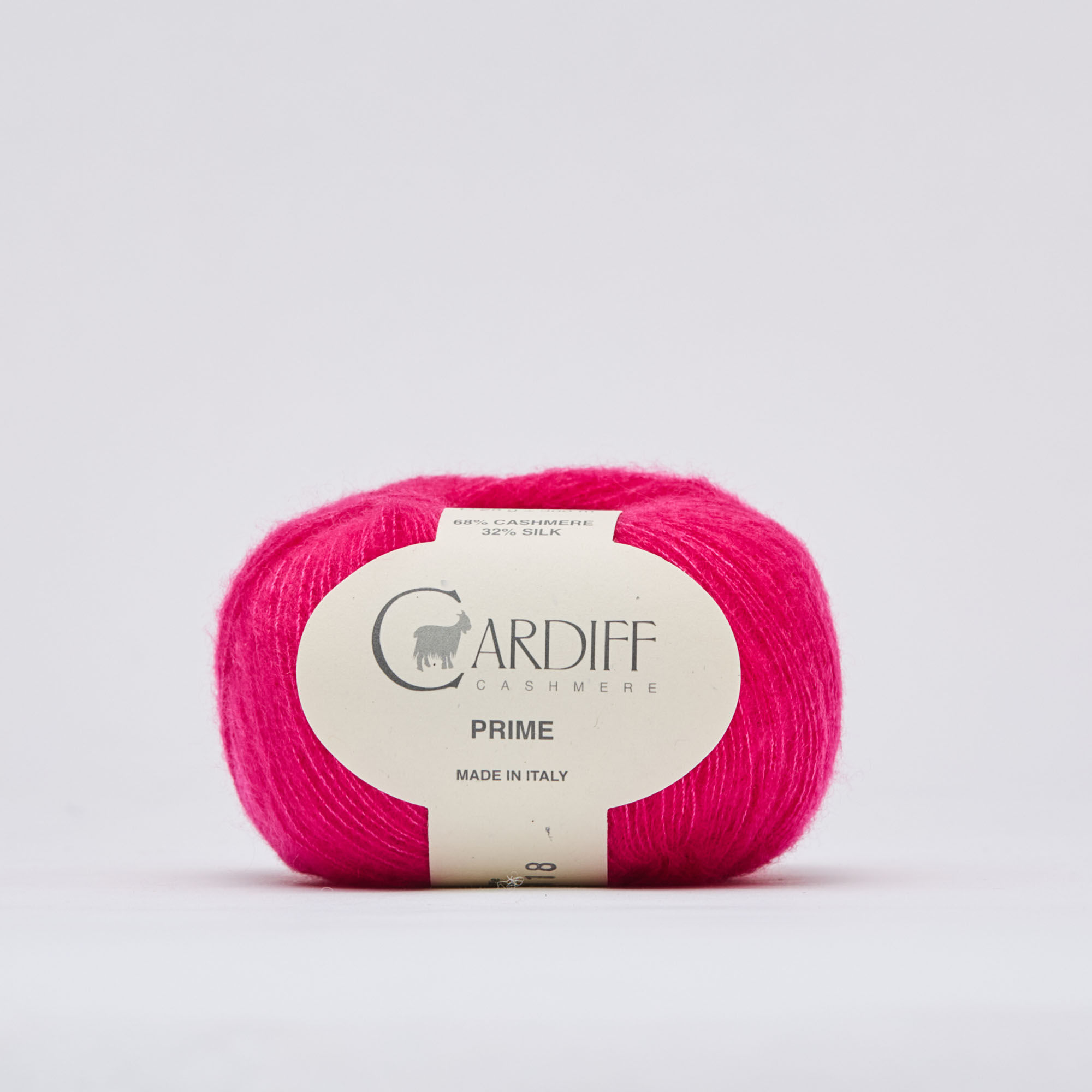 magentafarbenes Cashmereseidengarn von Cardiff