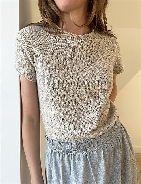 Baumwollshirt mit Rundpasse und kurzem Arm, gestrickt aus Curly Cotton