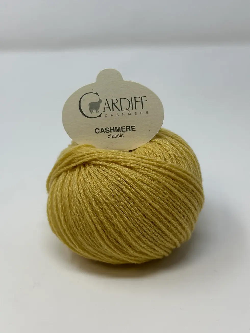 gelbes Cashmeregarn von Cardiff