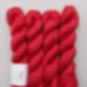 rotes plastikfreies Sockengarn