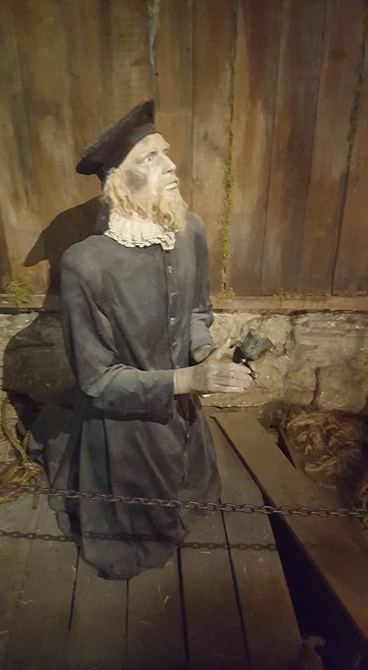 StatueintheClink