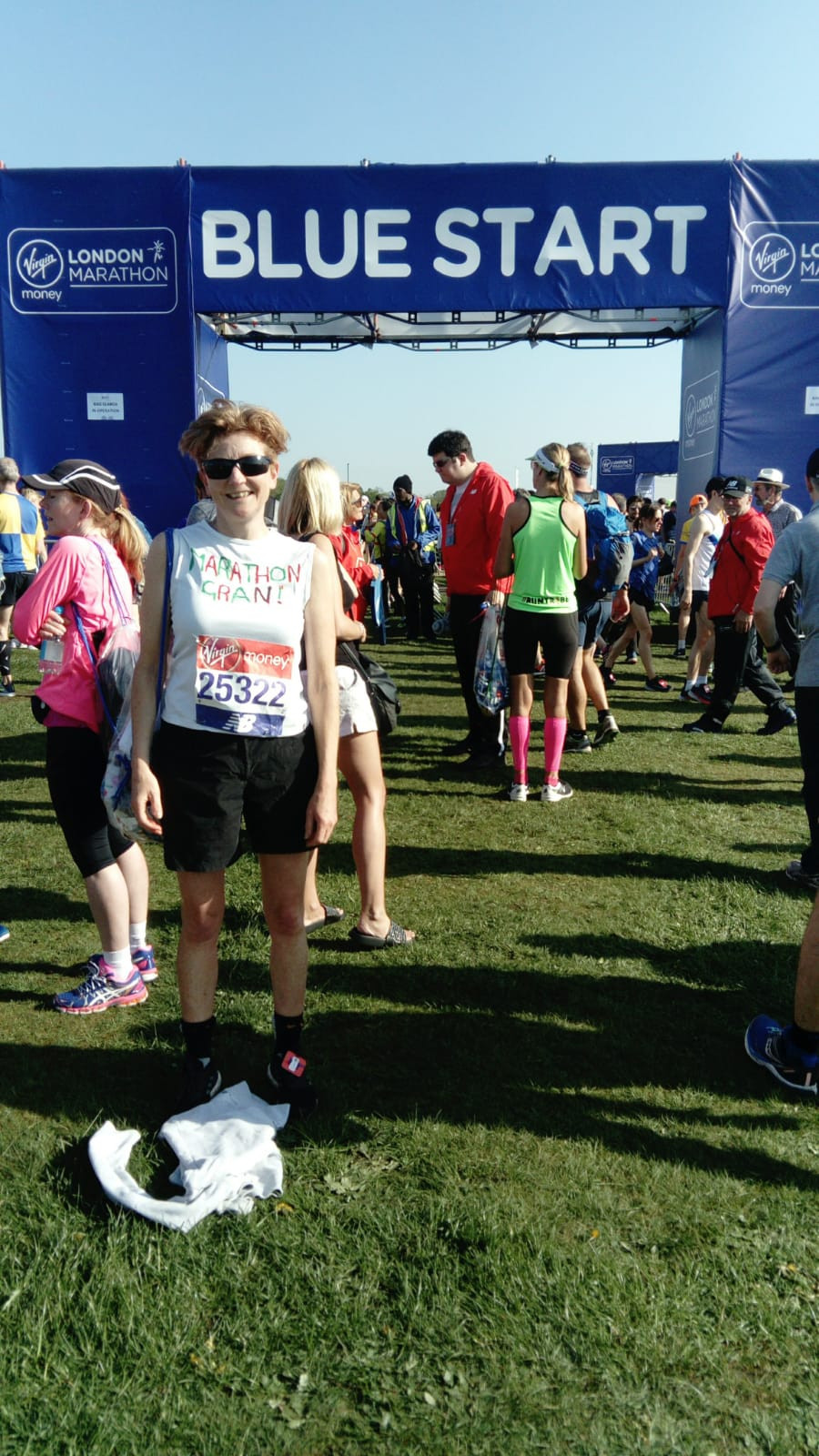Ronnie getting ready to start the London Marathon in 2018