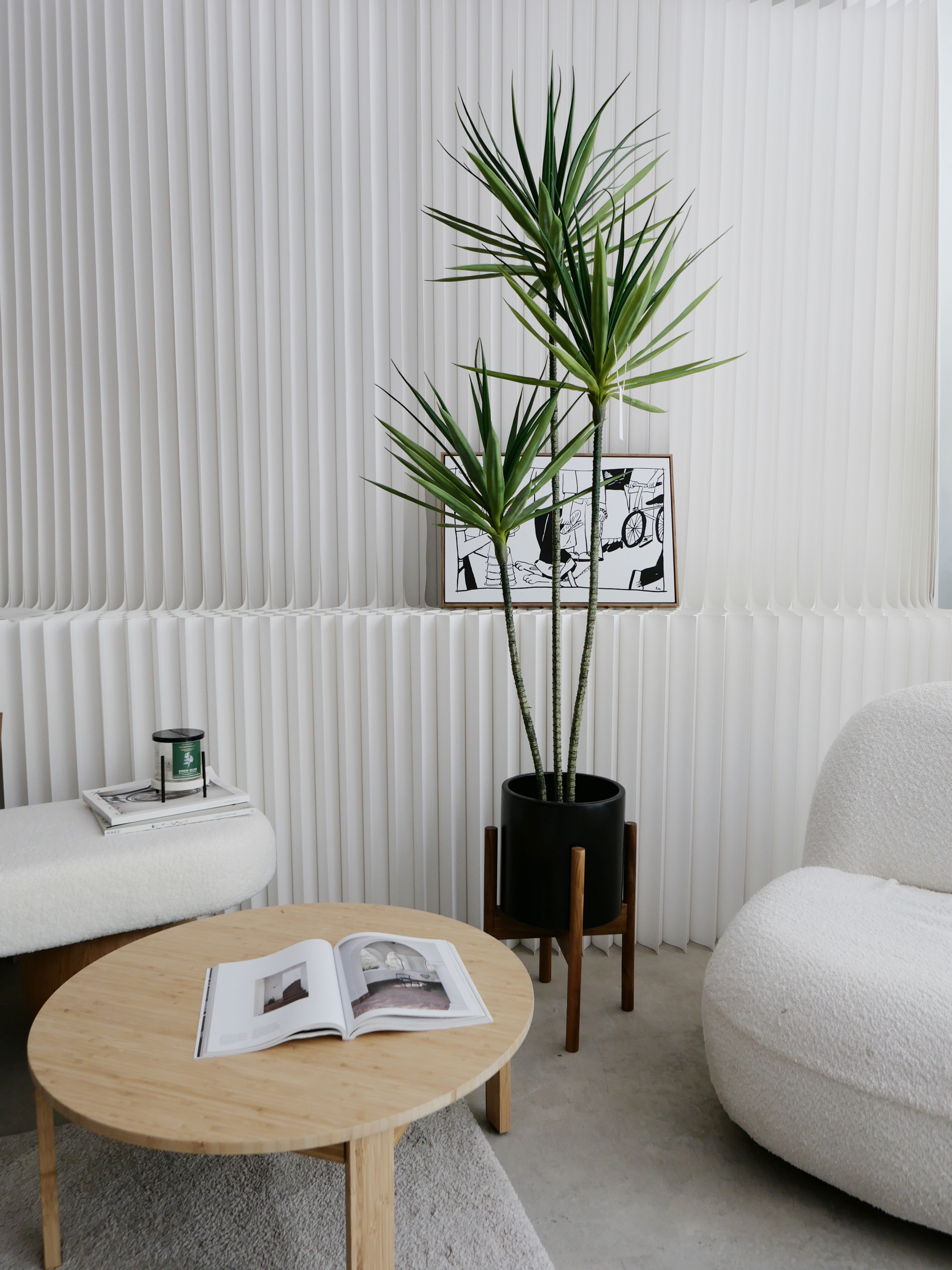 Faux Dracaena Draco (3 Stems) in STANLLE Ceramic Pot Set