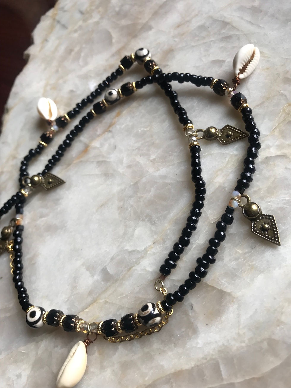 Thumbnail: Cowrie Single Strand-25