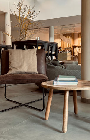 Modernes Hotel mit Moderner Einrichtung, Butig Hotel