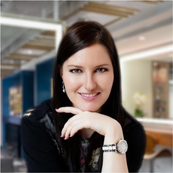 Yentl Snyman - Senior Stylist_edited