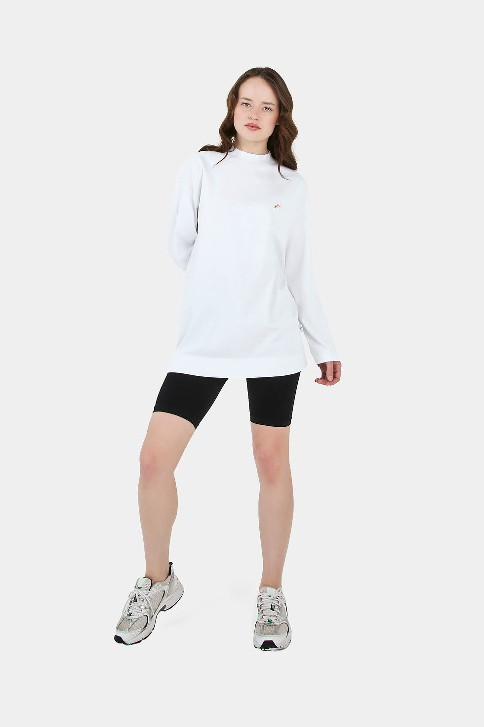 Küçük resim: Tumurtas Nakışlı - Merserize Dik Yaka Oversize Uzun Kol Basic