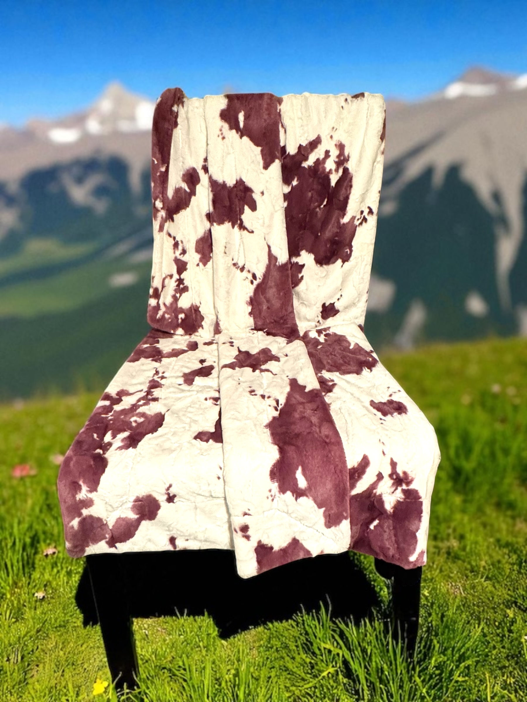 💜🐄 “Sugar Plum Cowgirl” Luxe Minky Blanket – Approx. 60” x 90” 🐄💜