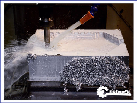 Як виготовляються прес-форми під ПЕТ пляшки