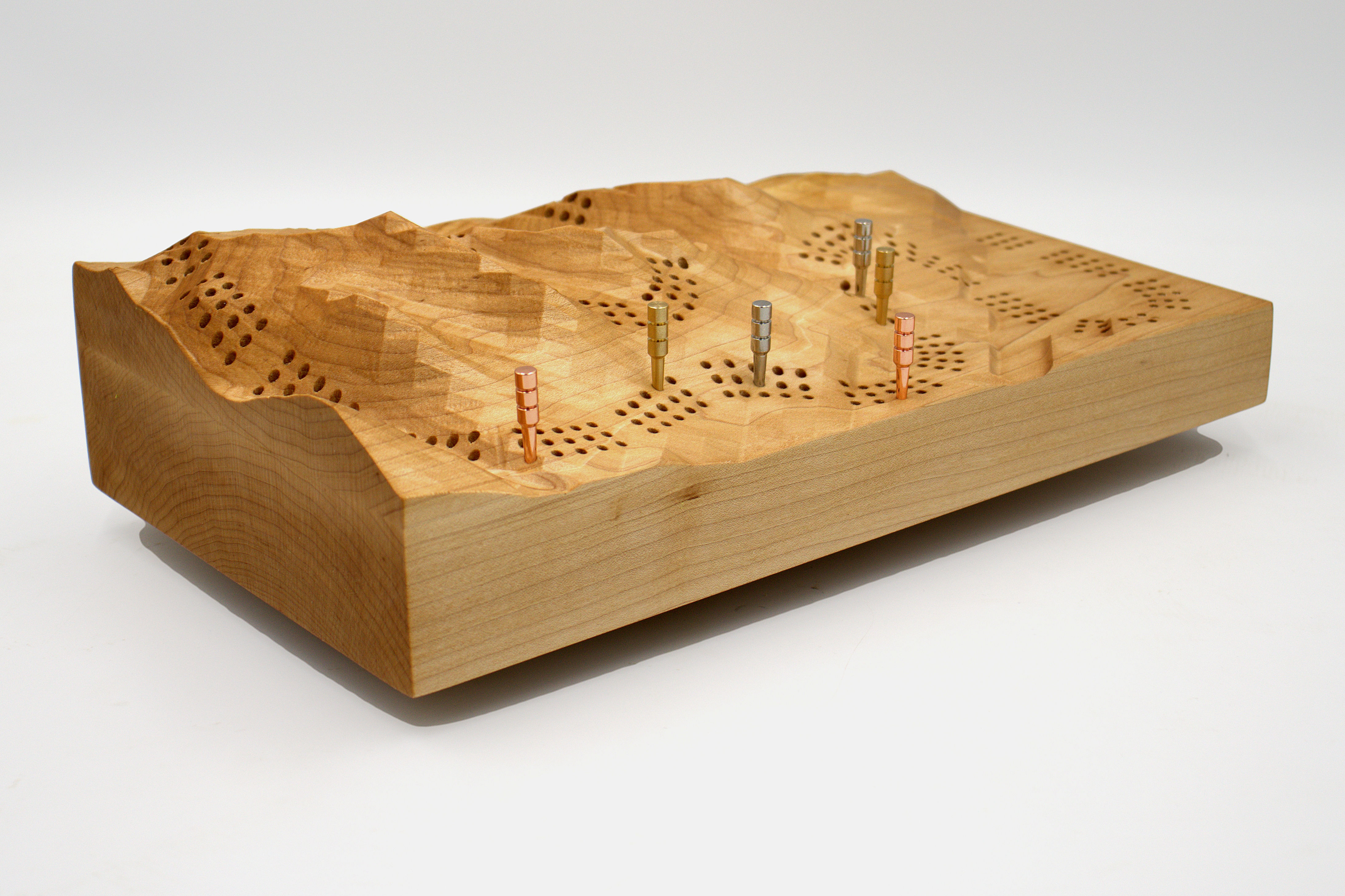 Sugarloaf Mountain Valdez topographic cribbage board, rear-right view