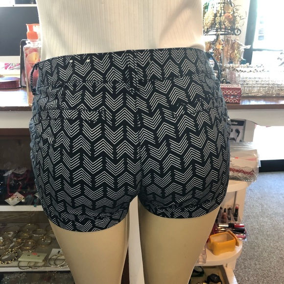 Thumbnail: Black & White Geometric Shorts