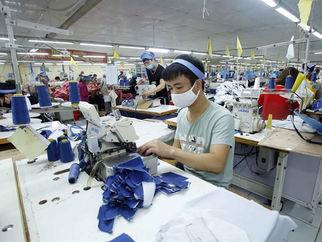 Nhu cầu tín dụng tăng cao gây khó khăn cho nền kinh tế Việt Nam