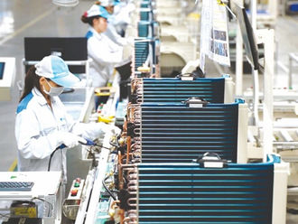 Vietnam’s 2022 GDP, Standard Chartered Bank growth forecast to 7.5%