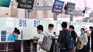 Vietnamese airlines implement pricing guidelines strictly must not exceed ceiling prices