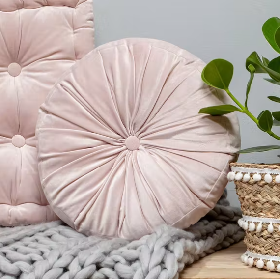 Round Pintuck Cushion