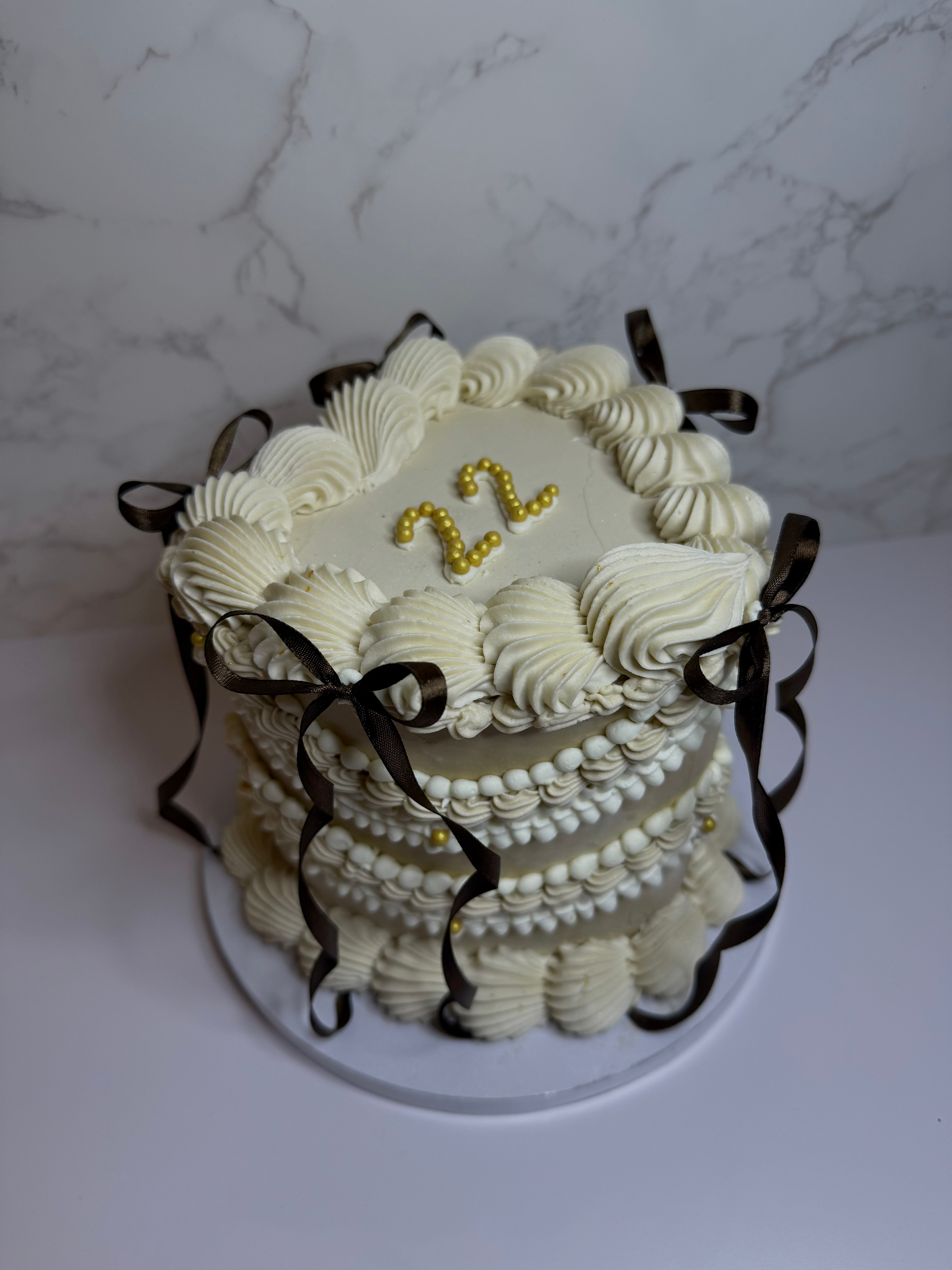 Vintage heart birthday cake