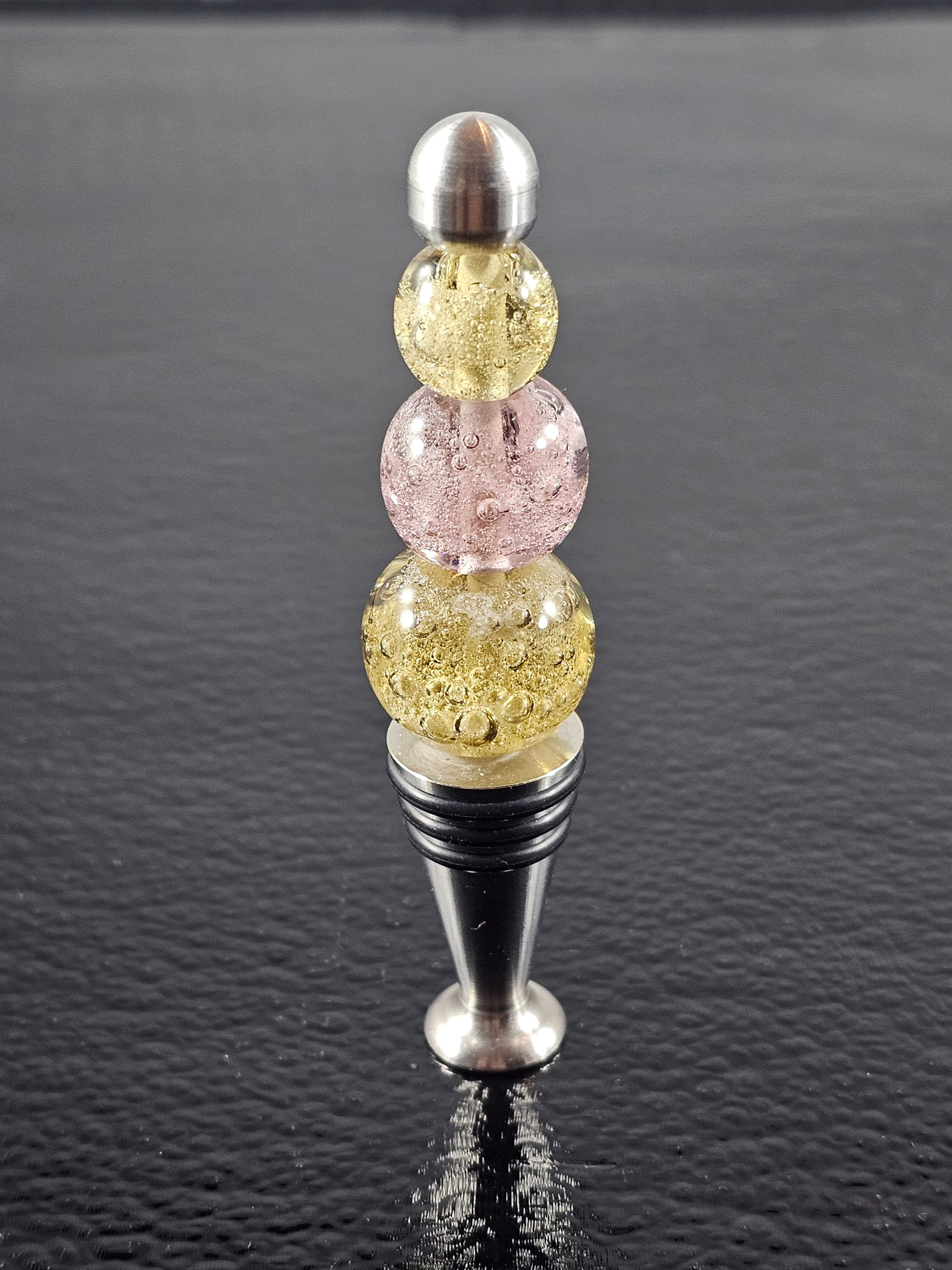 Standing Bottle Stopper