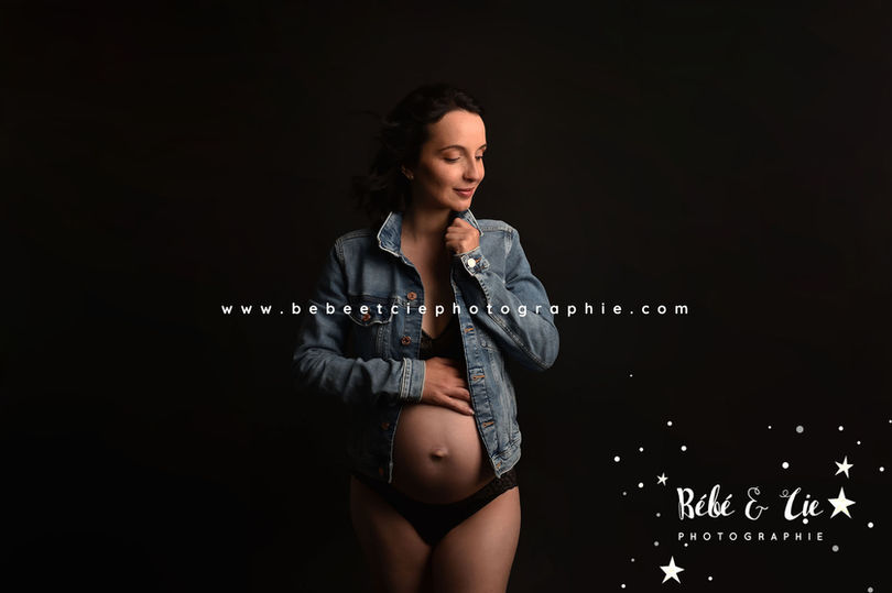 PHOTOGRAPHE DE GROSSESSE, PHOTOGRAPHE FEMME ENCEINTE, PHOTOGRAPHE GROSSESSE EN VENDEE, PHOTOGRAPHE GROSSESSE A LA GARNACHE 85