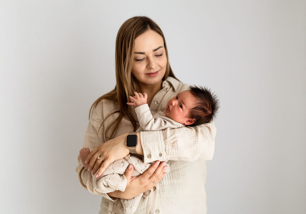 sesja lifestyle,  sesja rodzinna, sesja noworodkowa, sesja w studio, sesja noworodkowa śląsk 