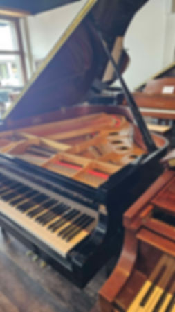 Kawai 6'1' grand piano GS-40