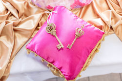 pink_babyshower_pillow_1.jpeg