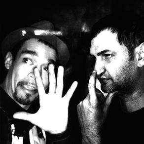 Sugarcane Family Signs to Dustpan