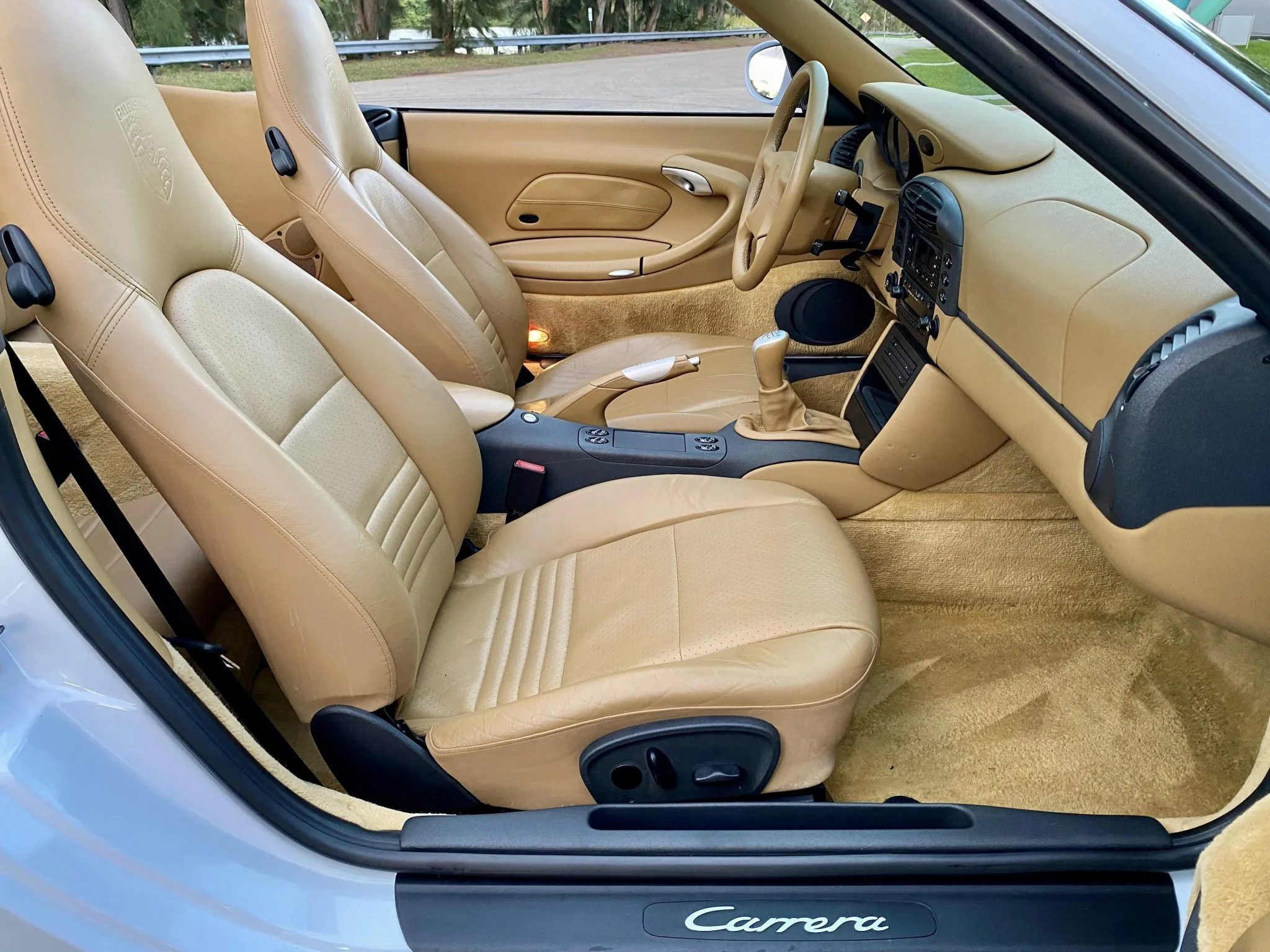 1999_porsche_911_carrera_cabriolet_1634255662013b595aaIMG_2732-scaled.jpg.webp