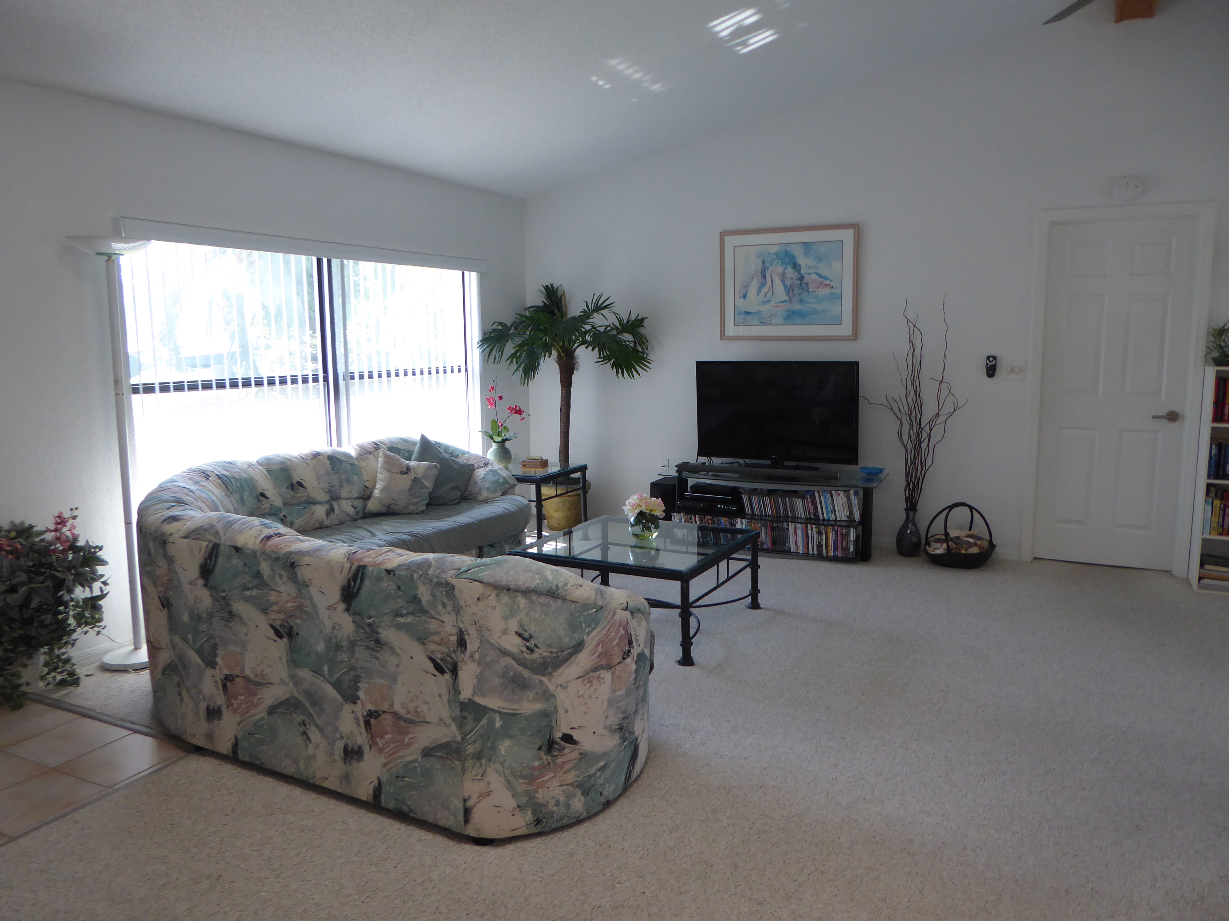 Spacious Lounge