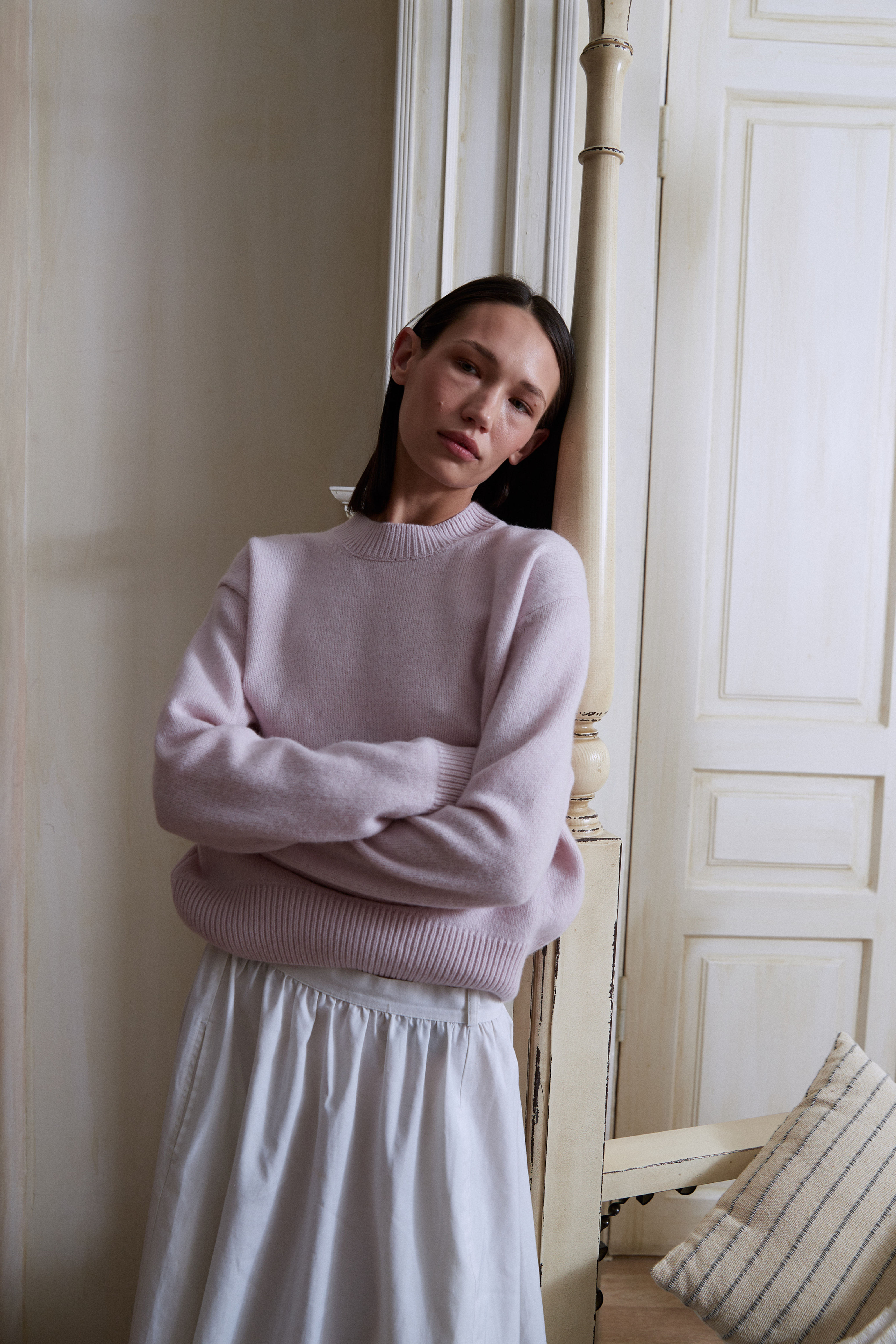 Джемпер з високим круглим вирізом, екстра м'який кашемір та вовна