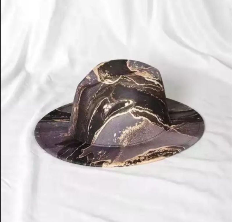 Thumbnail: Marble fedora