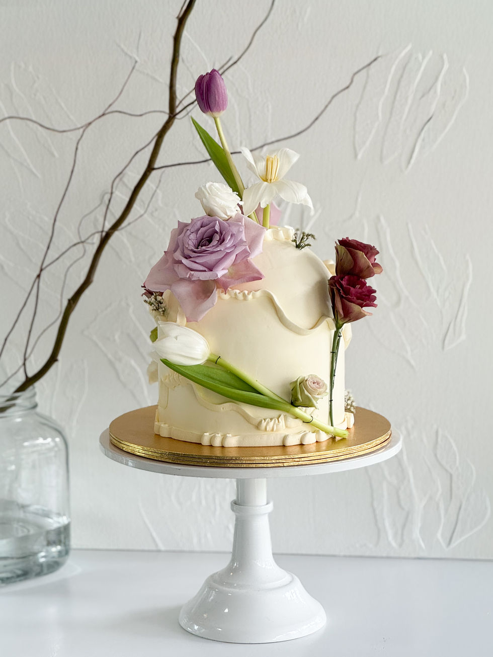 fresh floral wedding cake