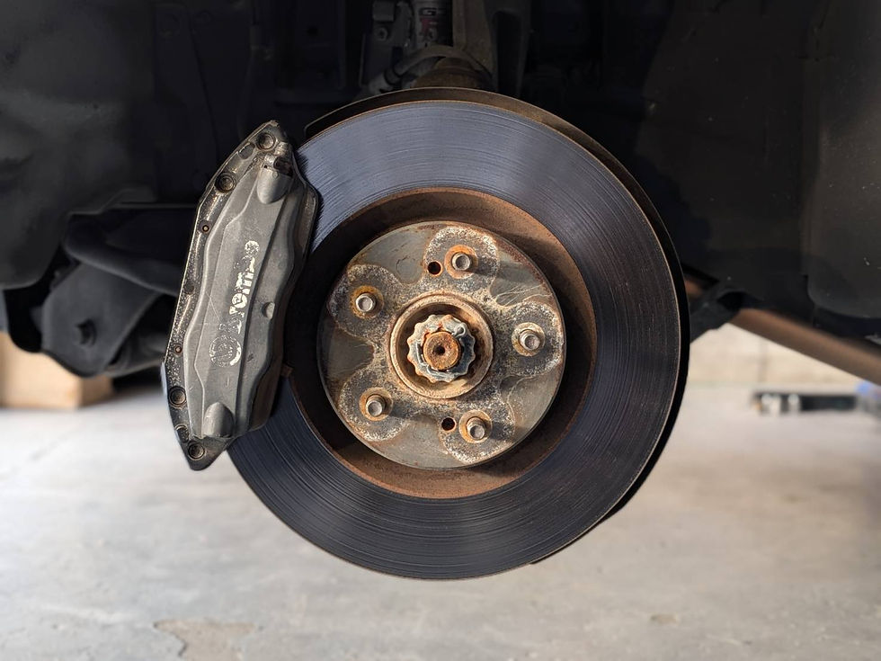 日産(NISSAN)GT-R BCNR33/ヘッドライトレンズ交換/ヘッドライト殻割り/ヘッドライト黄ばみ除去/ブレンボキャリパー塗装/キャリパーペイント/レストア/車両持込