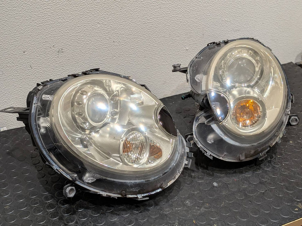 MINI(ミニ) クーパーS(R56) ヘッドライトレンズ交換/ヘッドライト殻割り/ヘッドライトレンズ黄ばみ/ヘッドライトリペア/車両持ち込み/東京都から