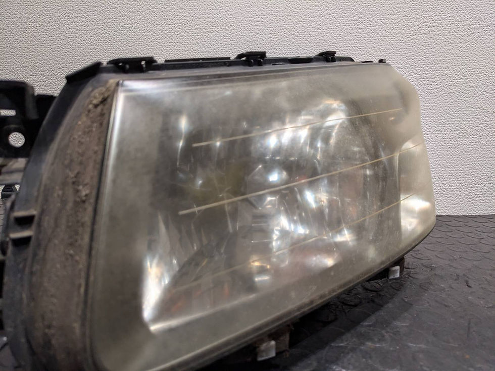 スバル フォレスター(SG9) ヘッドライト殻割り/ヘッドライトレンズ交換/ヘッドライトリペア/ヘッドライト黄ばみ除去/車両持込/埼玉県から