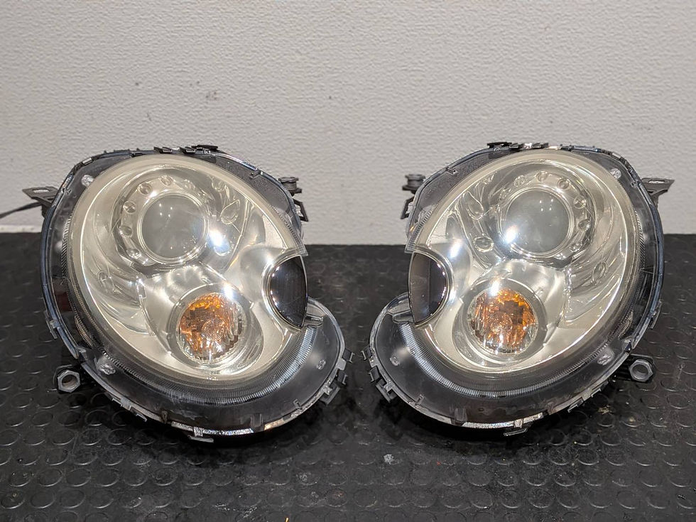 MINI(ミニ) クーパーS(R56) ヘッドライトレンズ交換/ヘッドライト殻割り/ヘッドライトレンズ黄ばみ/ヘッドライトリペア/車両持ち込み/東京都から