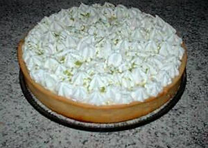 Torta de limão com base de massa sucrée
