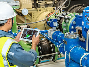 asian man factory technologist. Industrial worker. Chemical plant specialist..jpg