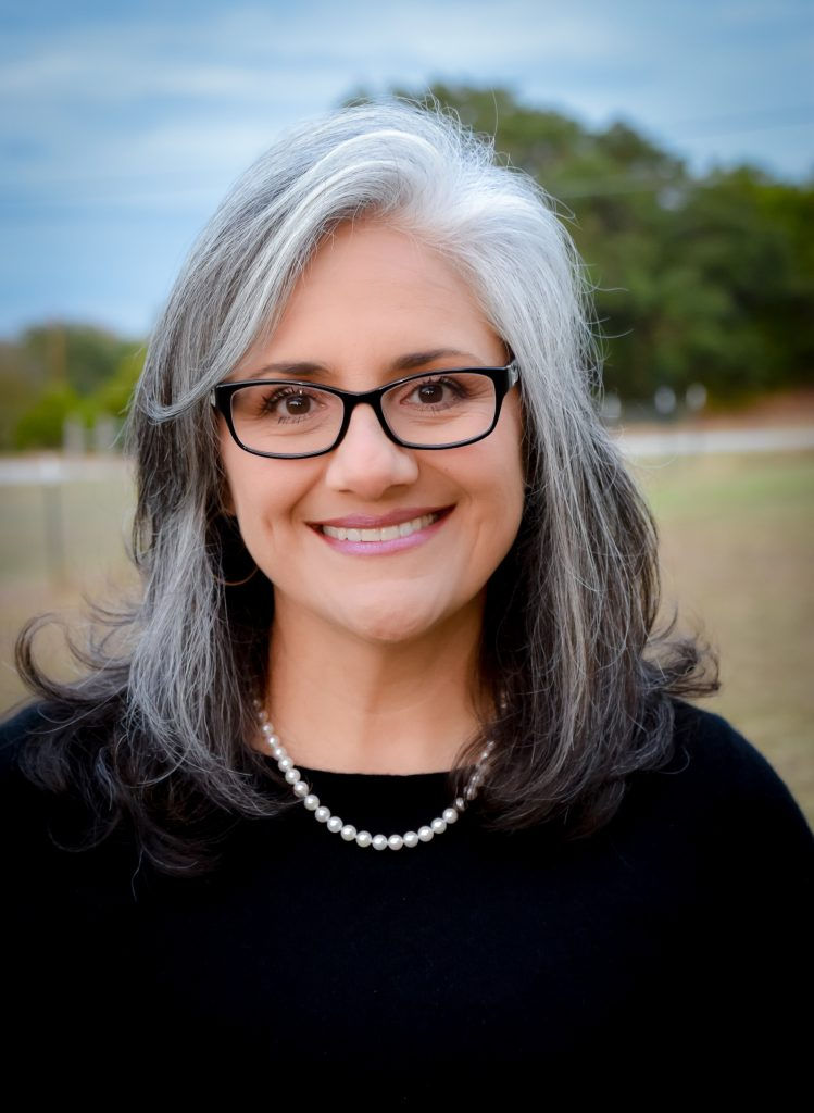 Photo of author Laura De La Cruz.