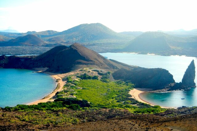 Landscape-of-Bartolome-island-Galapagos-©-Genevieve-Westrope
