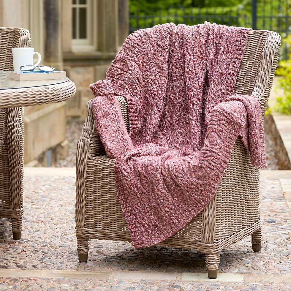 Thumbnail: Homeware Knitted cushion pattern
