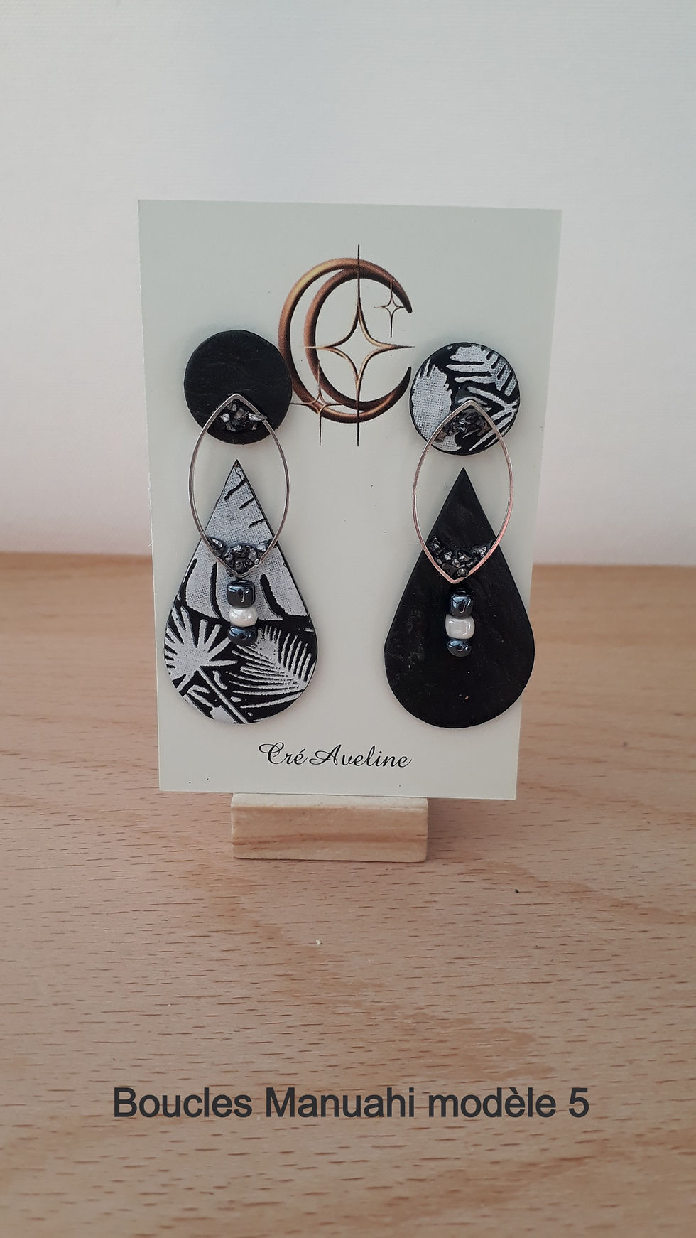 Miniature : collection manuahi boucles modèle 5