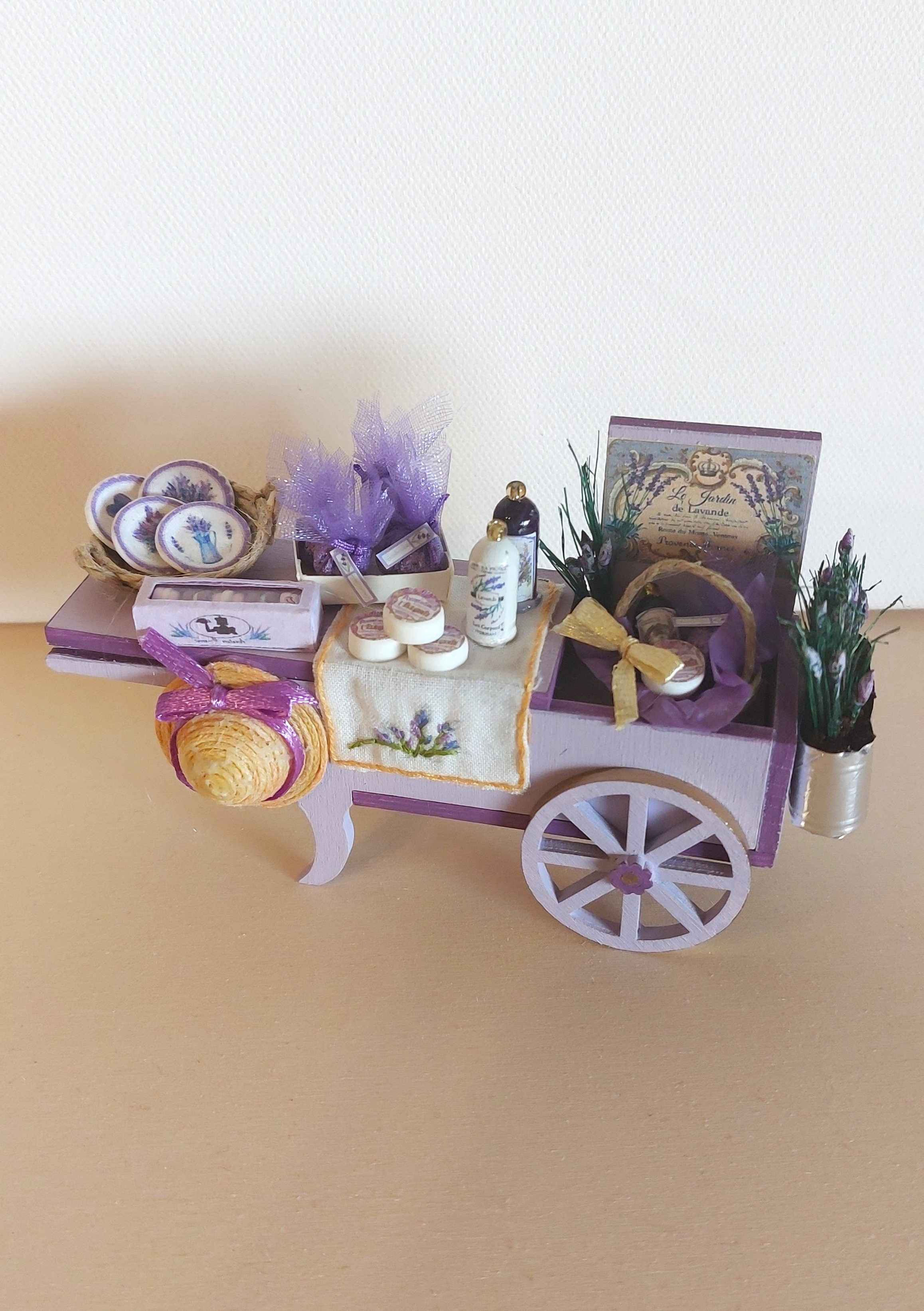 LE CHARIOT DES LAVANDES fait main