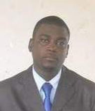 Photo Djibril cravate.jpeg
