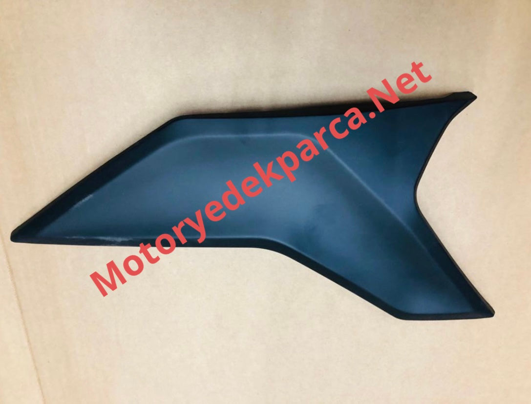 YUKI HAMMER AKÜ KAPAĞI SAĞ PLS